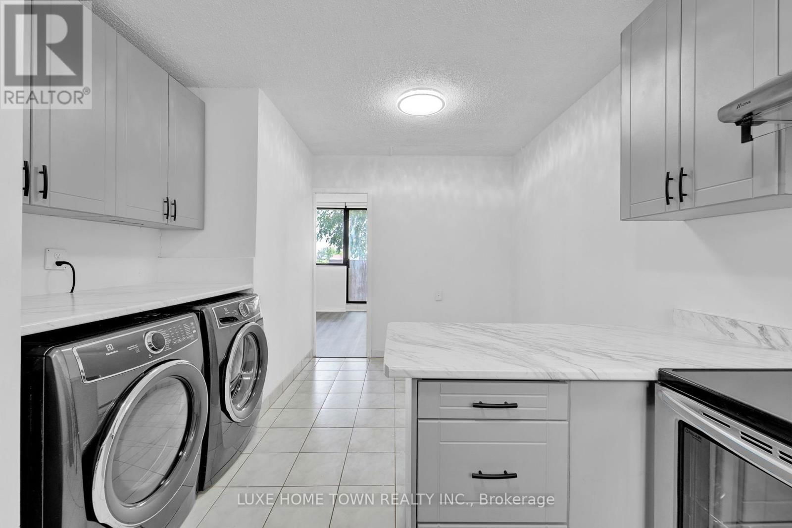 328 - 665 KENNEDY ROAD Image 21