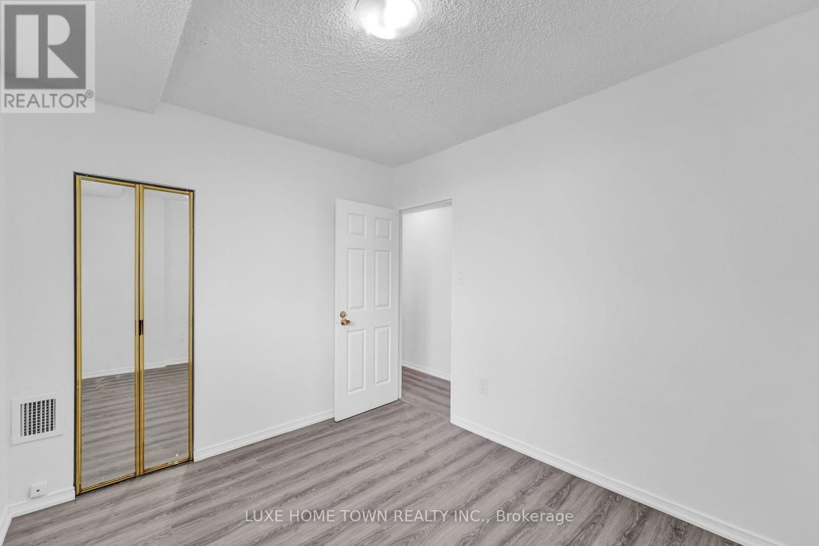 328 - 665 KENNEDY ROAD Image 24
