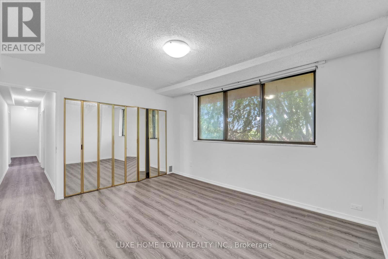 328 - 665 KENNEDY ROAD Image 26