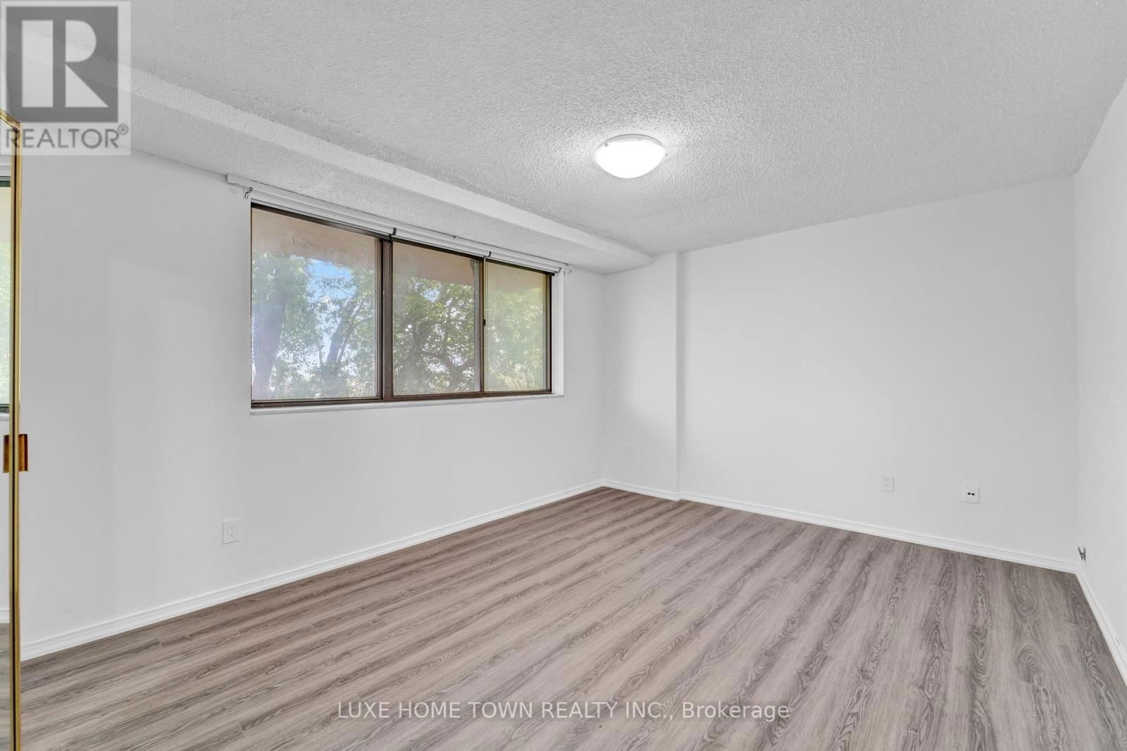 328 - 665 KENNEDY ROAD Image 37
