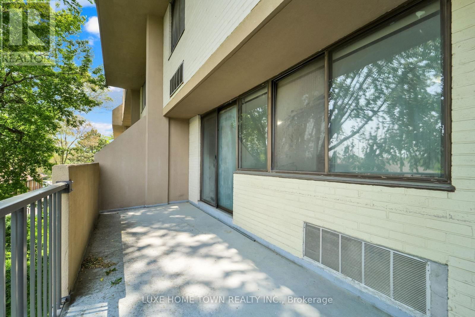 328 - 665 KENNEDY ROAD Image 5