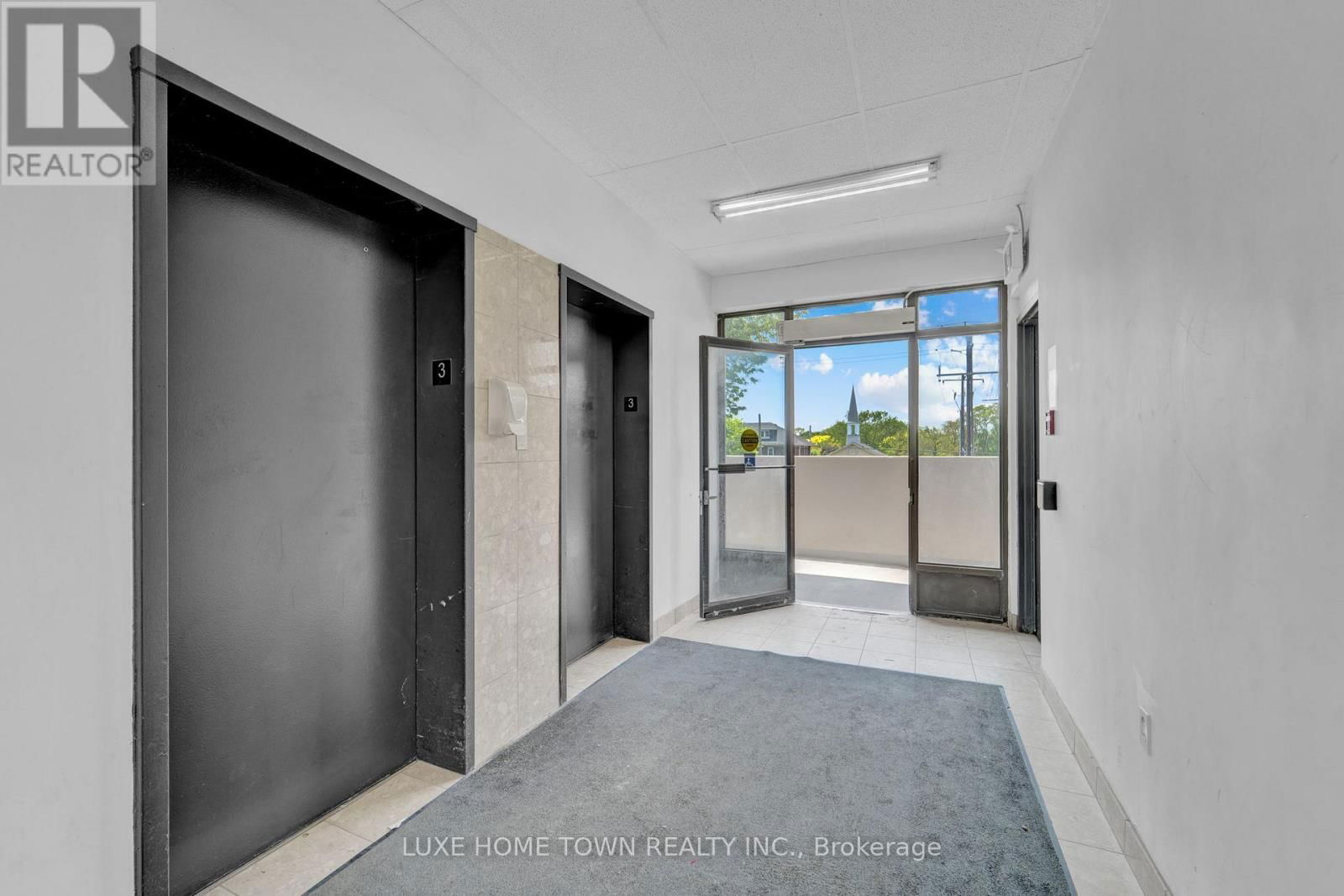 328 - 665 KENNEDY ROAD Image 8
