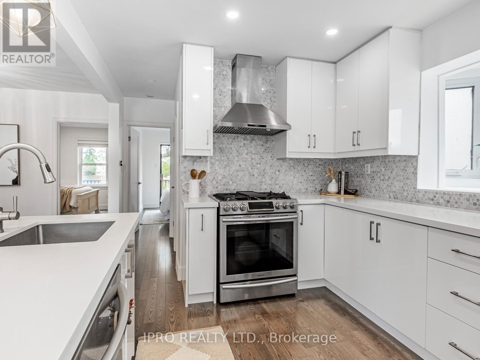 21 GALBRAITH AVENUE Image 10