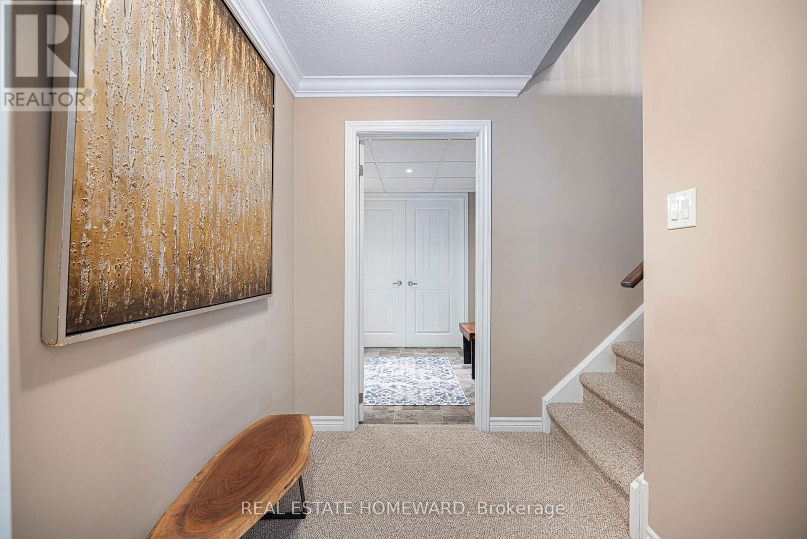 44 JANE AVENUE Image 28