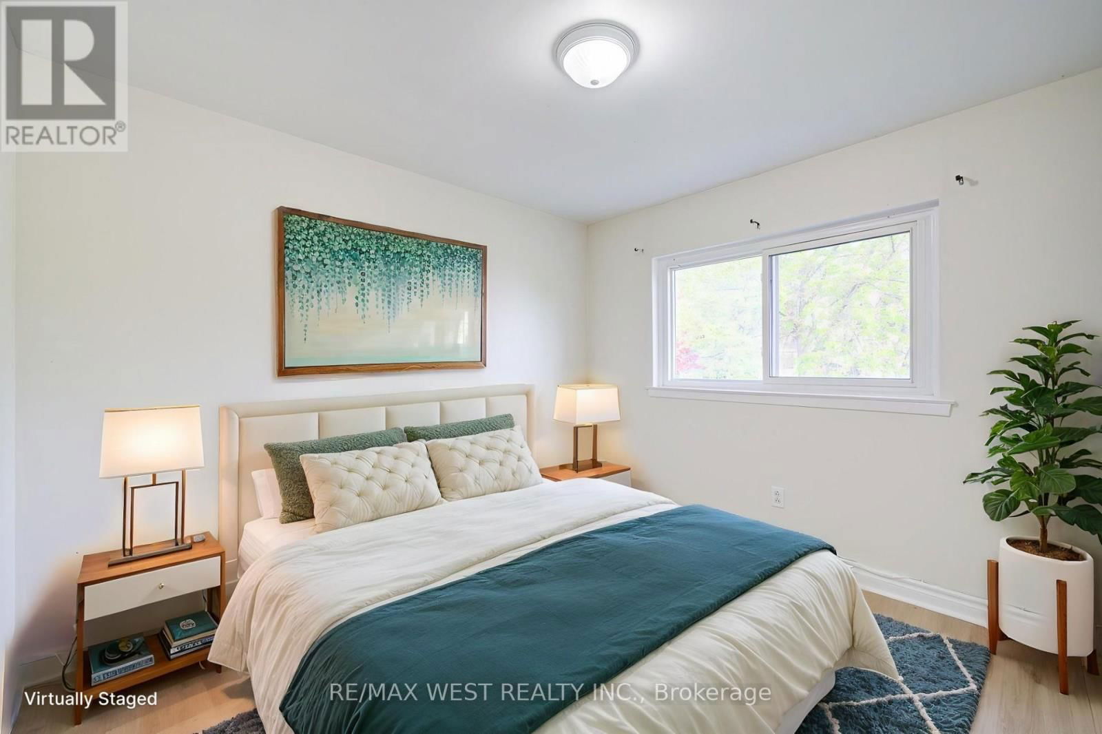 52 BURKWOOD CRESCENT Image 25
