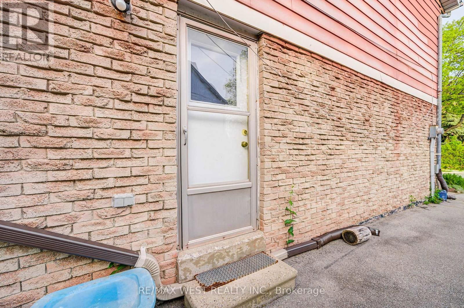 52 BURKWOOD CRESCENT Image 27