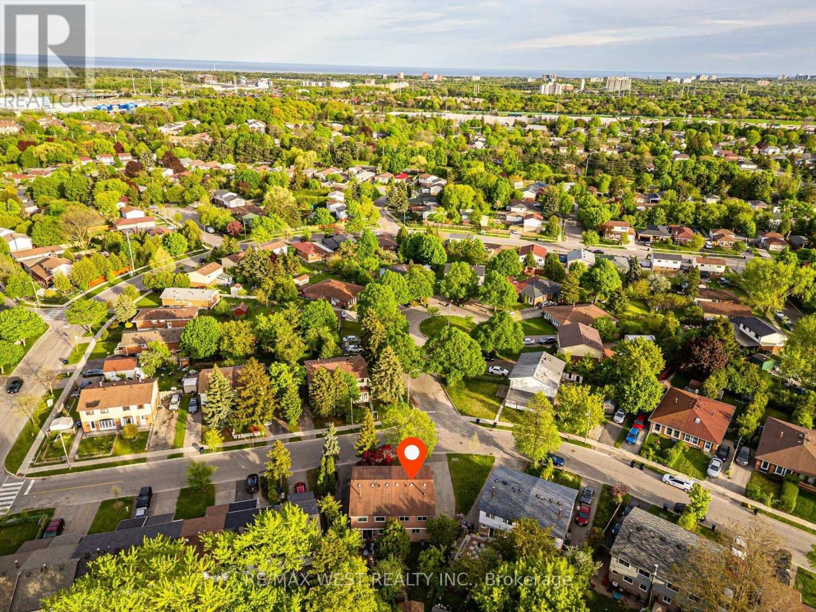 52 BURKWOOD CRESCENT Image 7