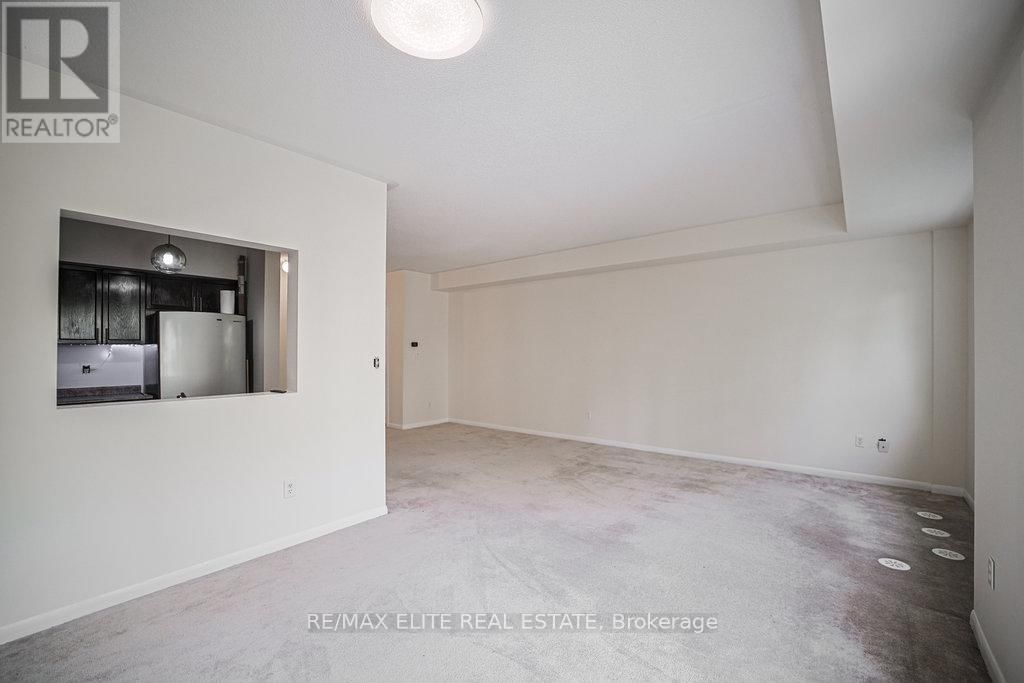 79 - 1250 ST MARTINS DRIVE Image 12