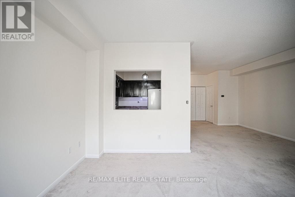 79 - 1250 ST MARTINS DRIVE Image 14