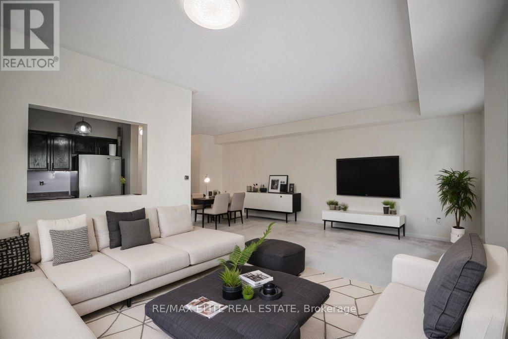 79 - 1250 ST MARTINS DRIVE Image 2