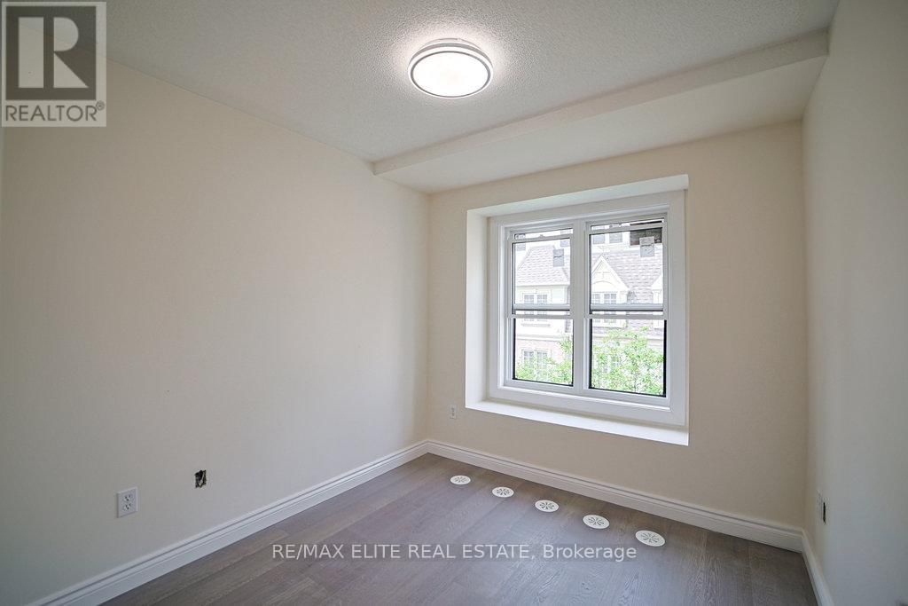 79 - 1250 ST MARTINS DRIVE Image 22