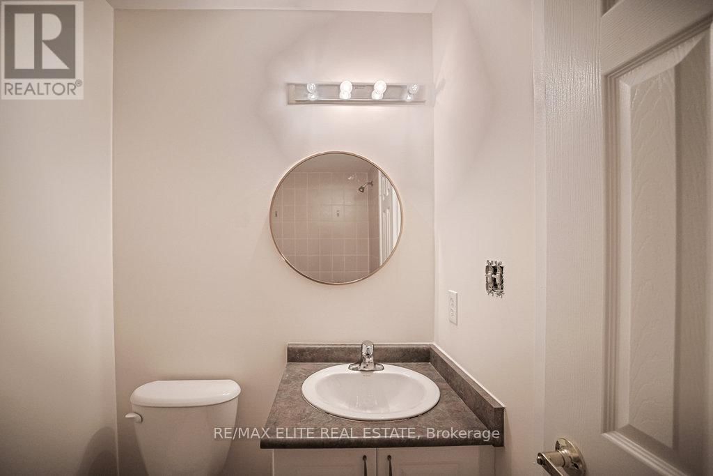 79 - 1250 ST MARTINS DRIVE Image 23