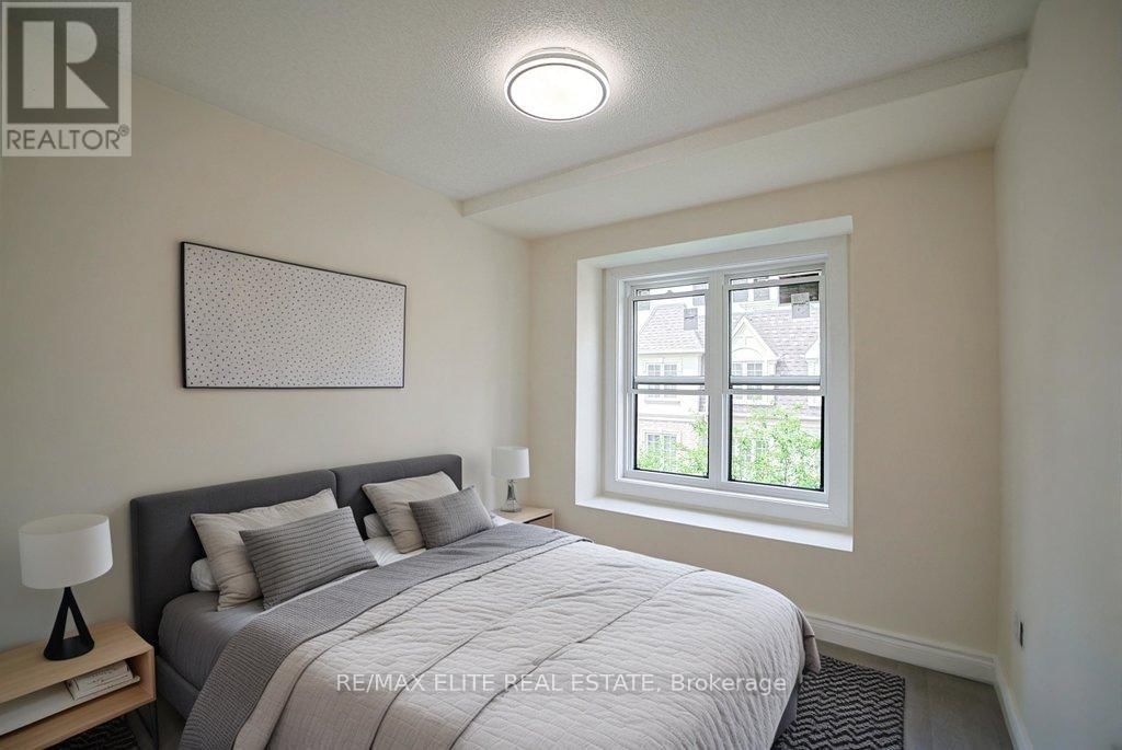 79 - 1250 ST MARTINS DRIVE Image 4