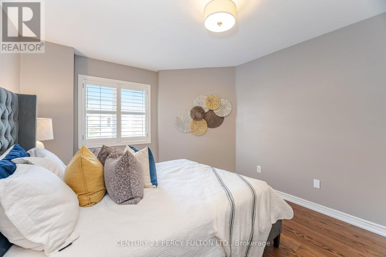 477 ROUGEWALK DRIVE Image 24