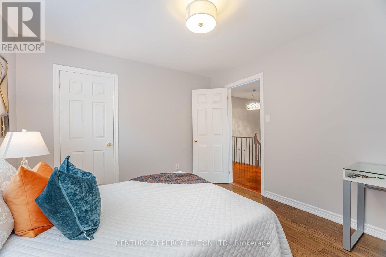 477 ROUGEWALK DRIVE Image 25
