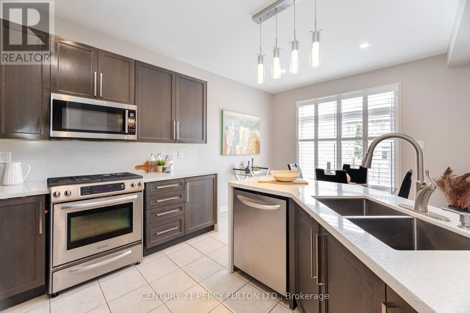 477 ROUGEWALK DRIVE Image 8
