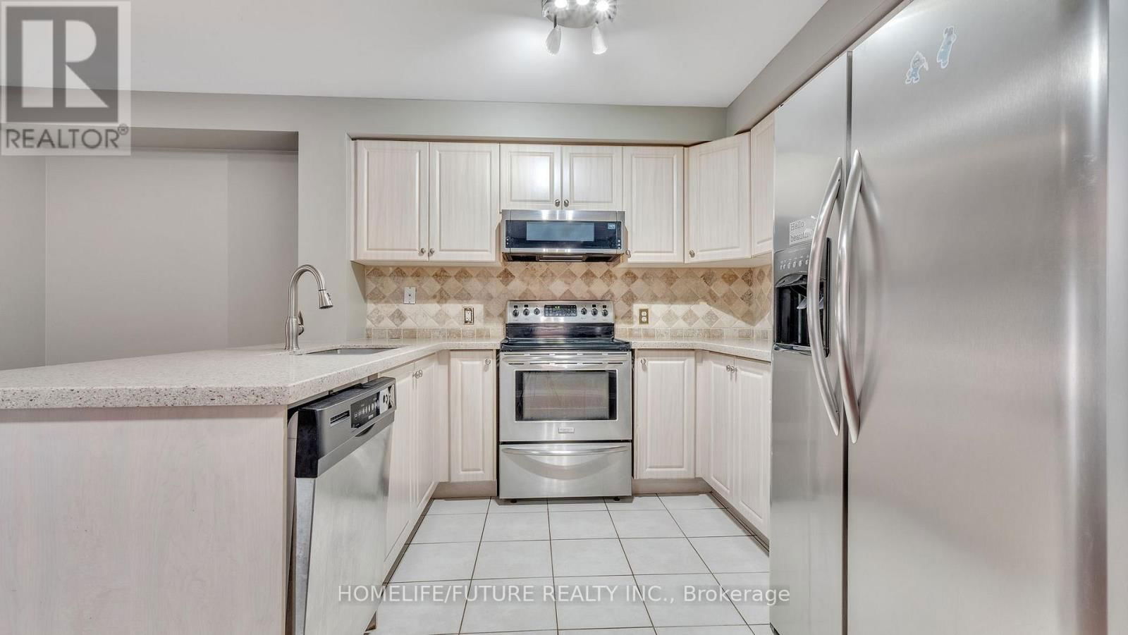 25 GATEWAY COURT Image 20