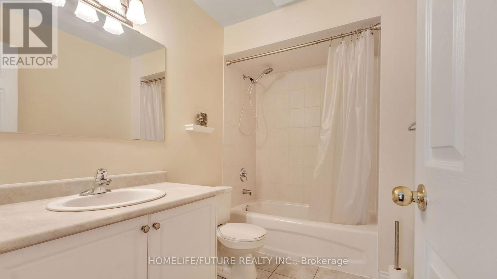 25 GATEWAY COURT Image 37