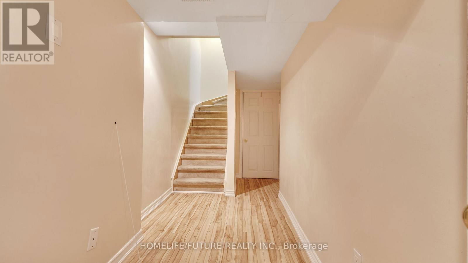 25 GATEWAY COURT Image 42