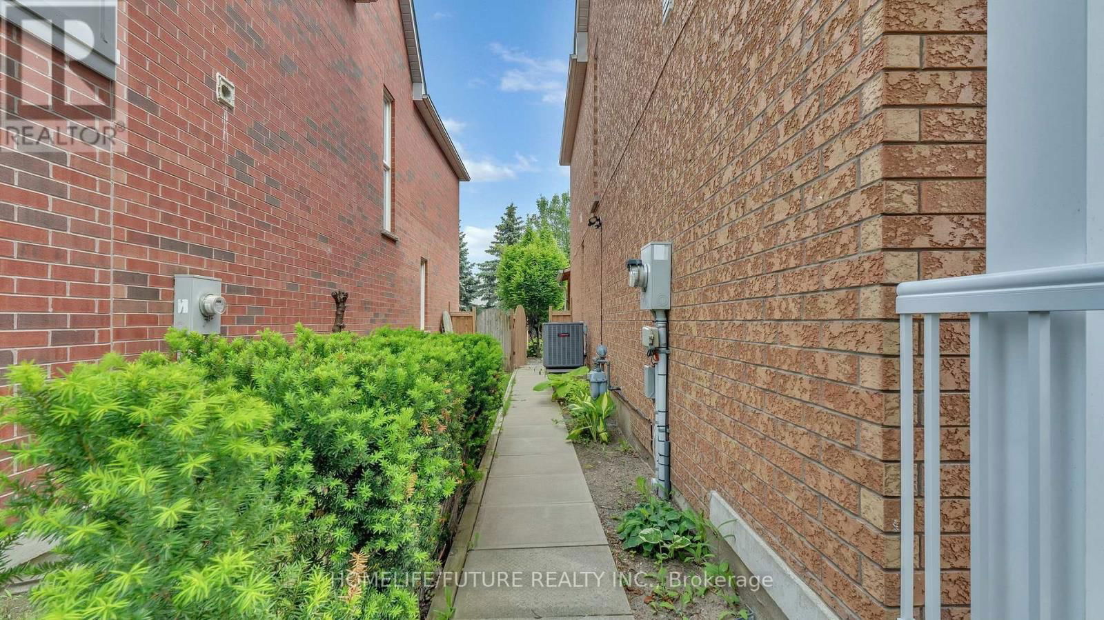 25 GATEWAY COURT Image 6
