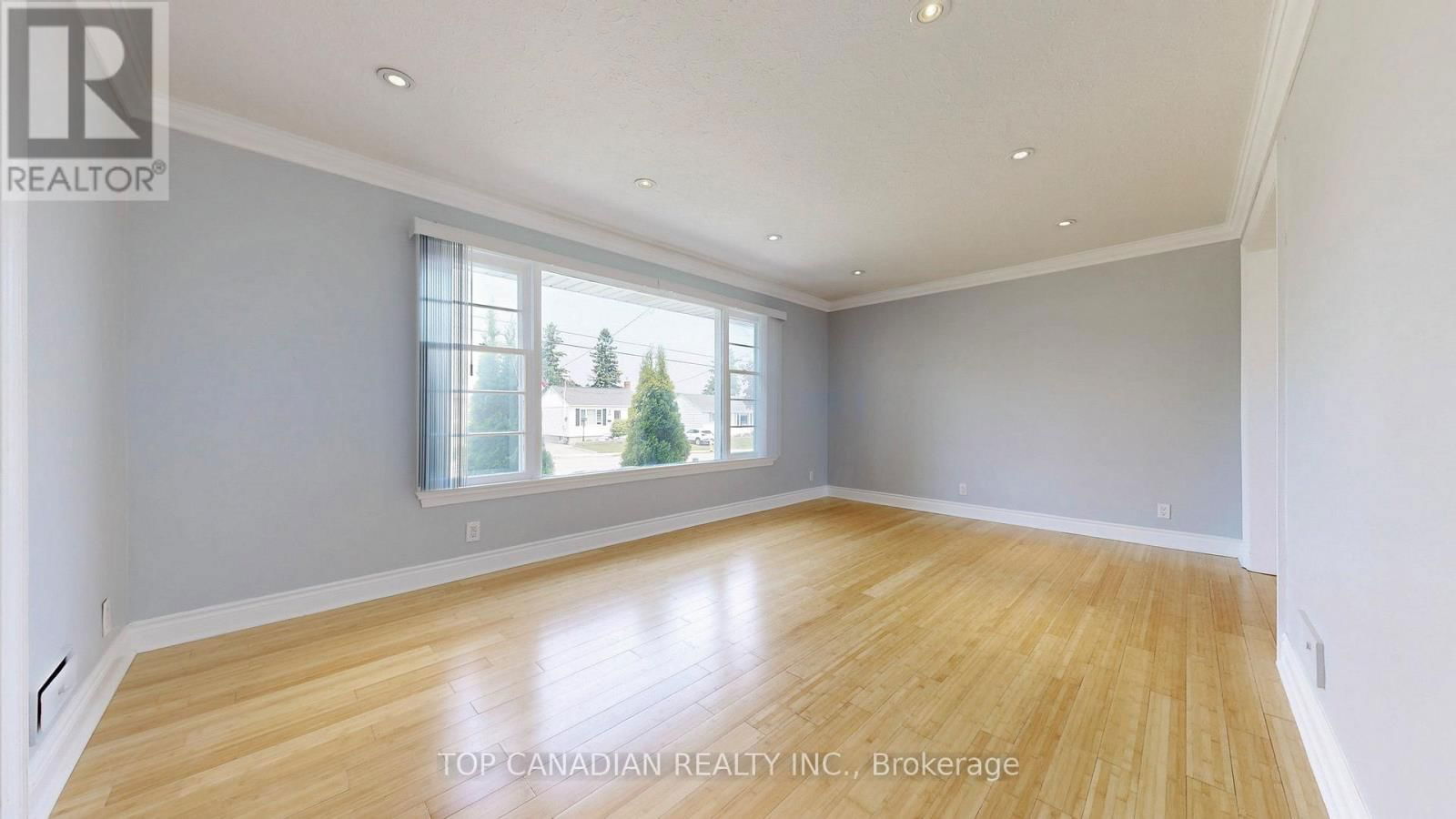 1-513 ANNAPOLIS AVENUE Image 8
