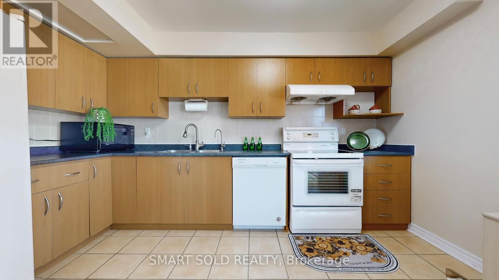 19 - 2606 MIDLAND AVENUE Image 14