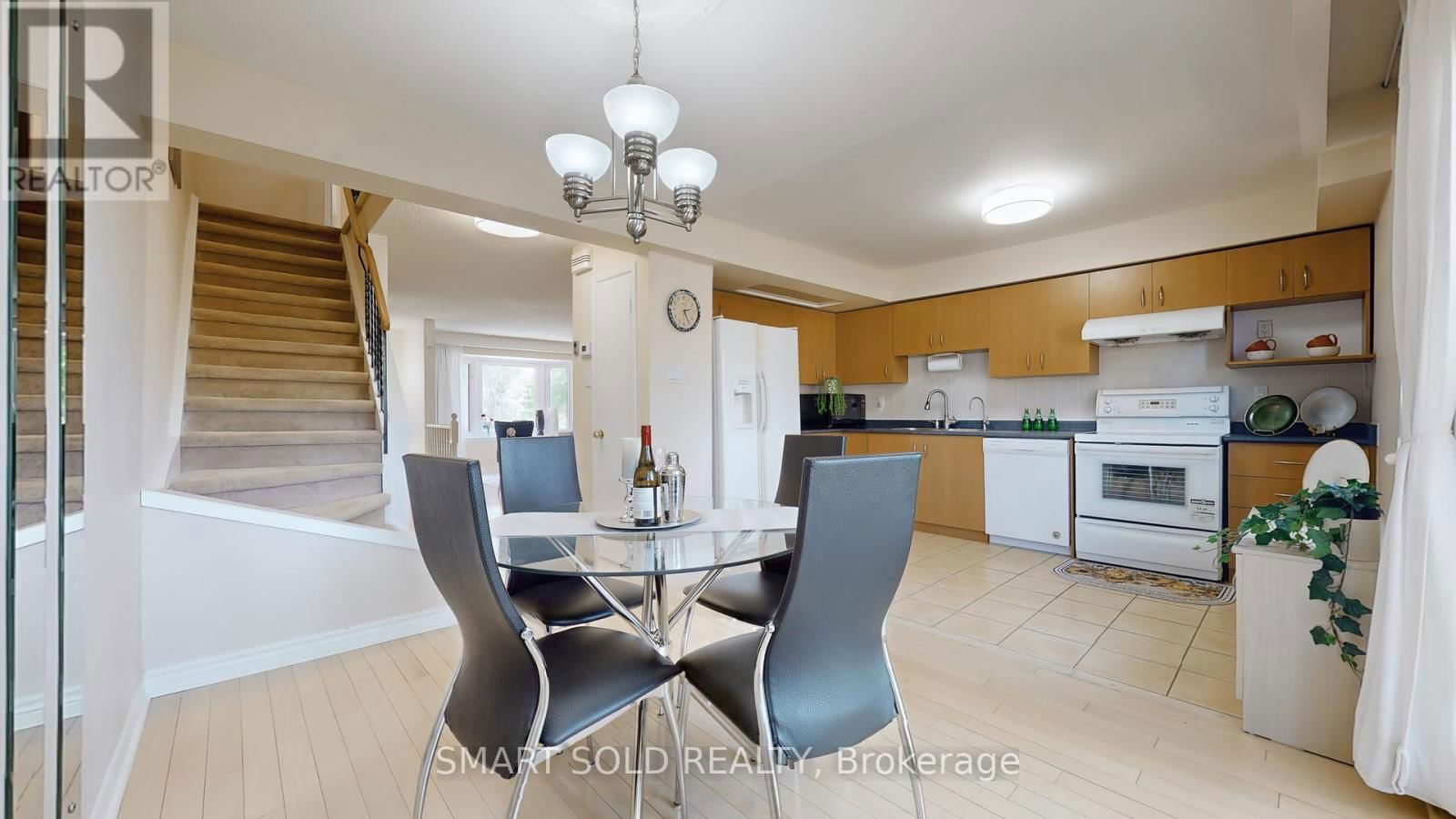 19 - 2606 MIDLAND AVENUE Image 19