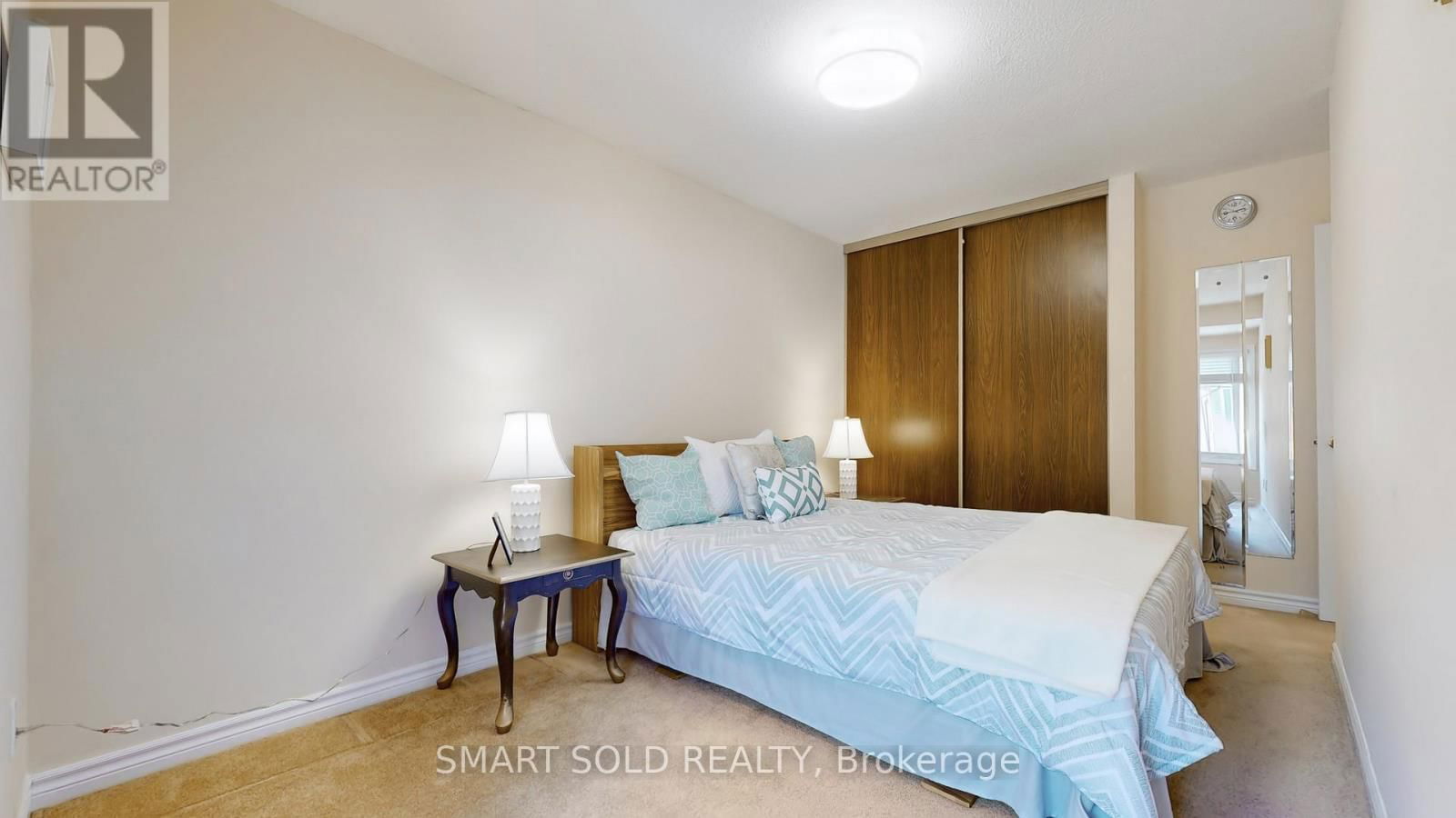 19 - 2606 MIDLAND AVENUE Image 37