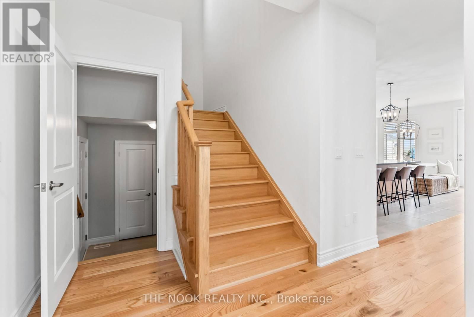 110 WAMSLEY CRESCENT Image 38