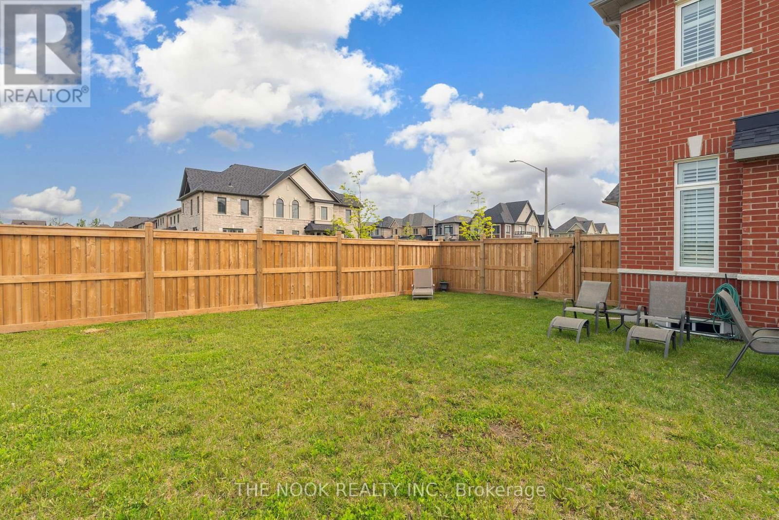 110 WAMSLEY CRESCENT Image 46