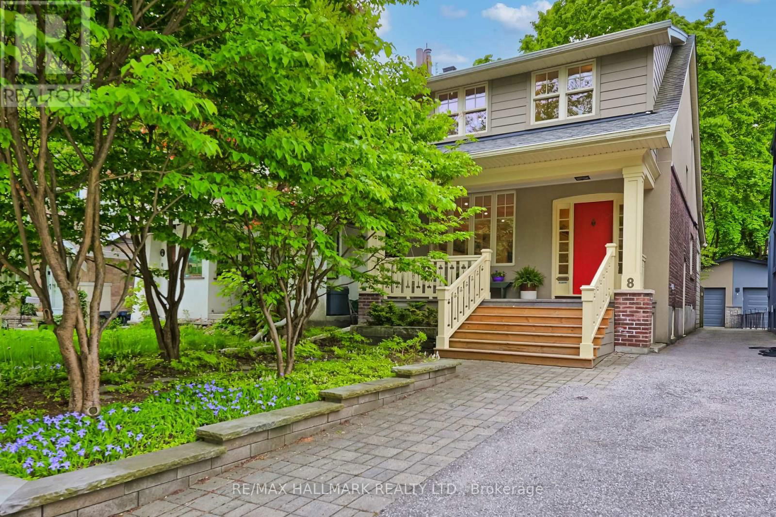 8 SILVER BIRCH AVENUE Image 1