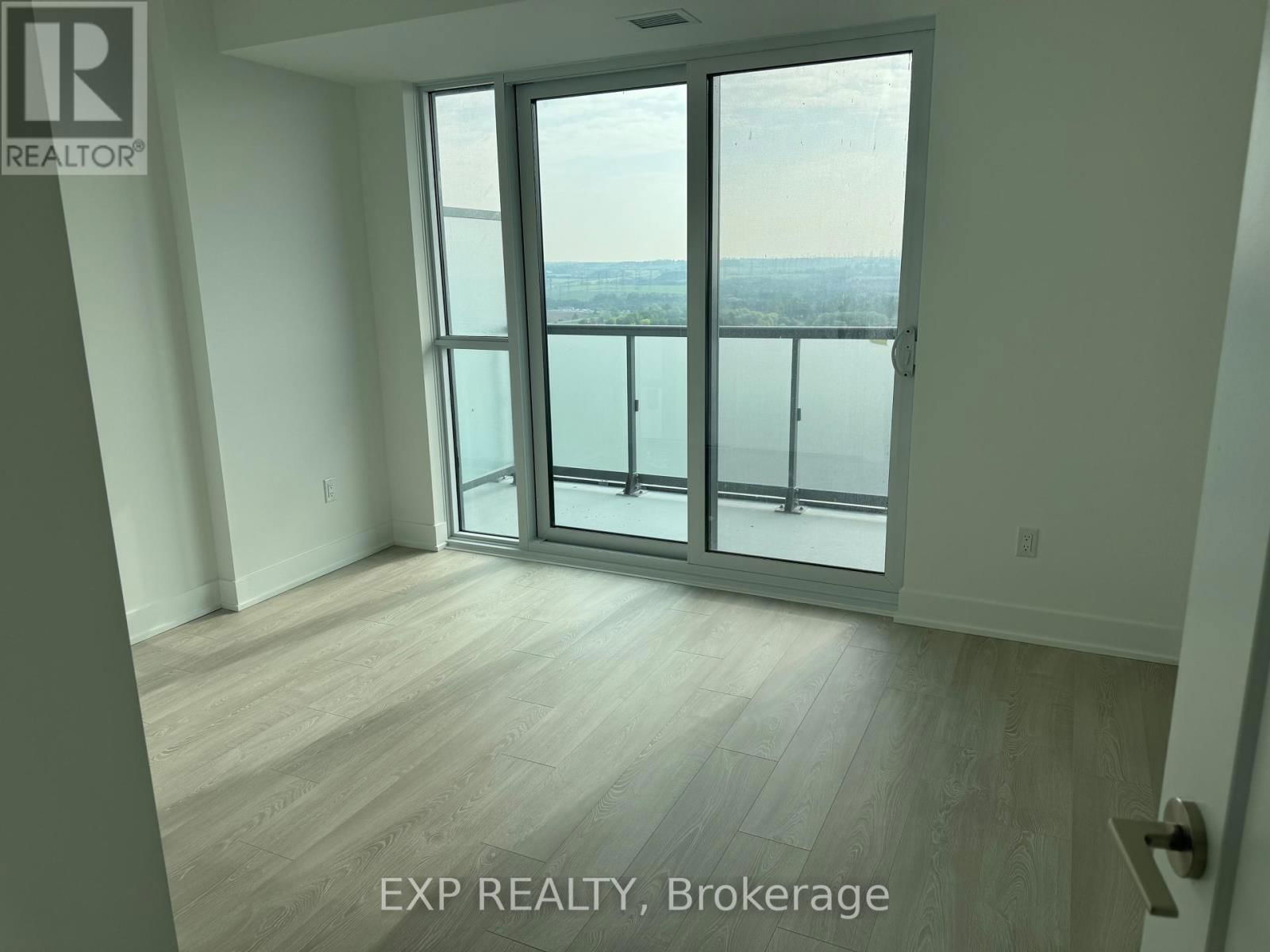 2403 - 2545 SIMCOE STREET NORTH Image 7