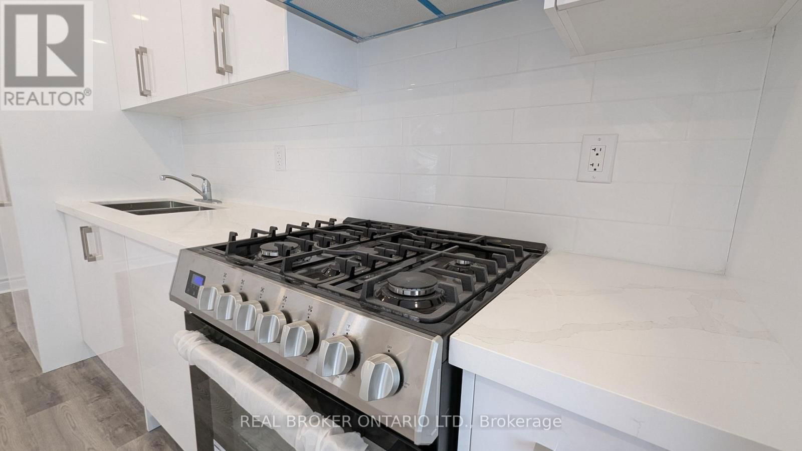 Unit #2 - 1150 WOODBINE AVENUE Image 3