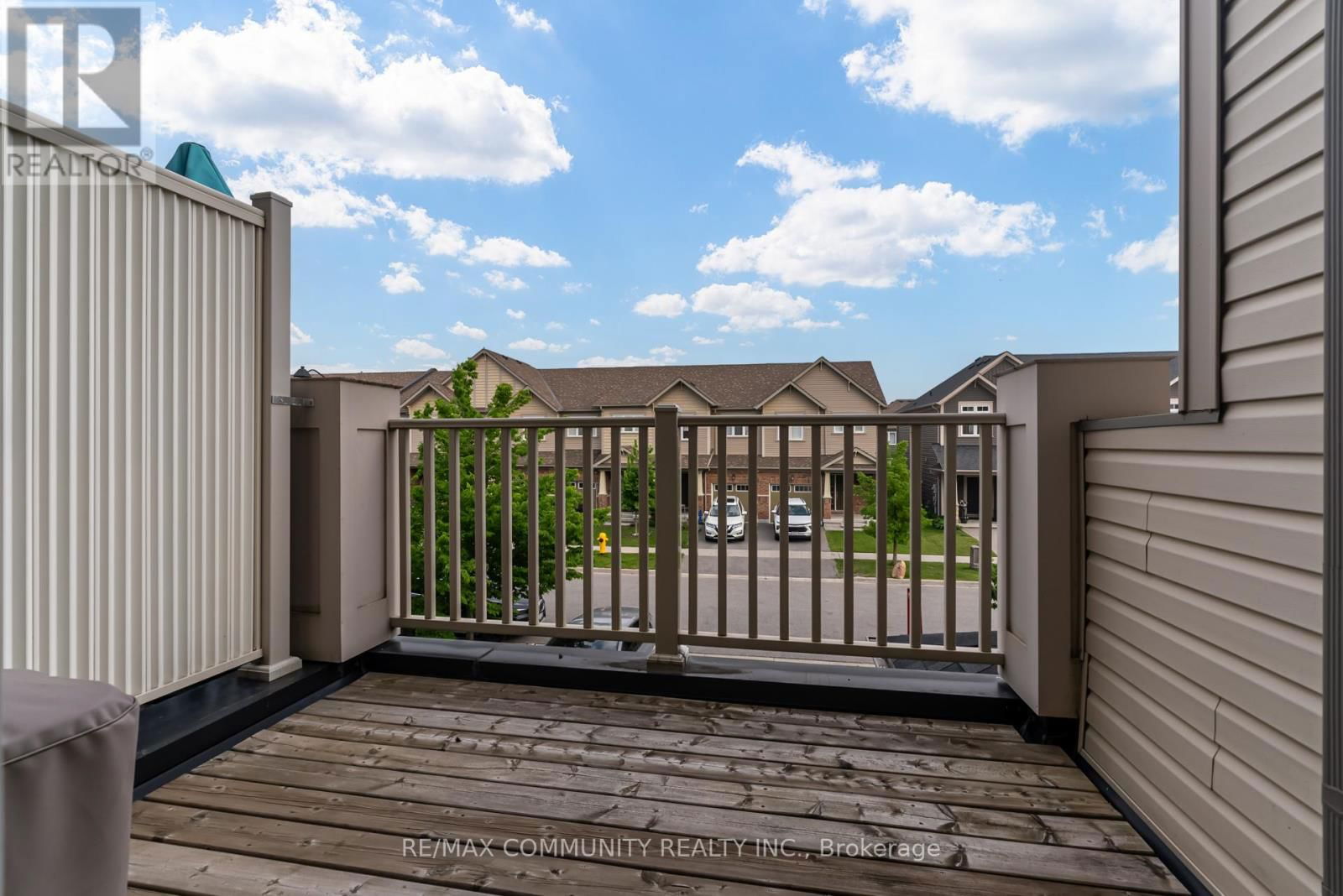 52 NEARCO CRESCENT Image 26