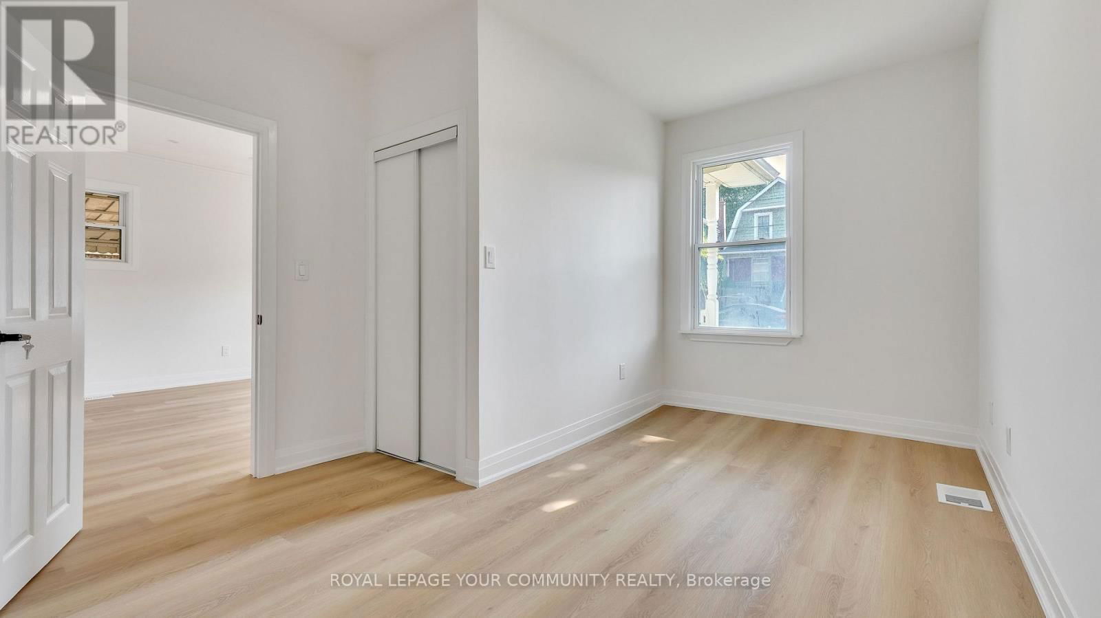 287 JARVIS STREET Image 9
