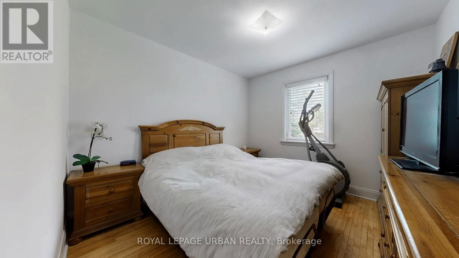 61 BINSWOOD AVENUE Image 15