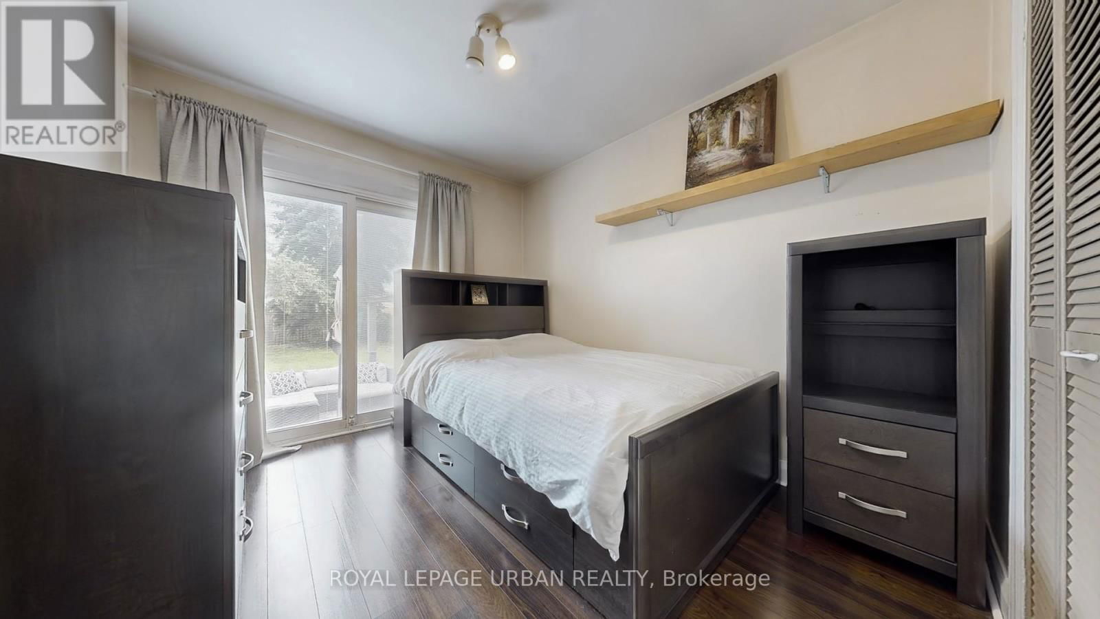 61 BINSWOOD AVENUE Image 16