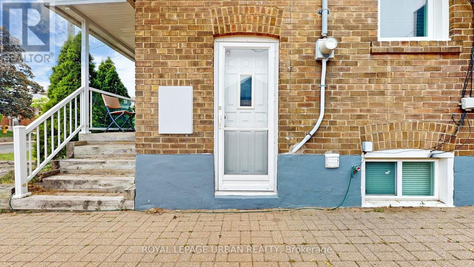 61 BINSWOOD AVENUE Image 37