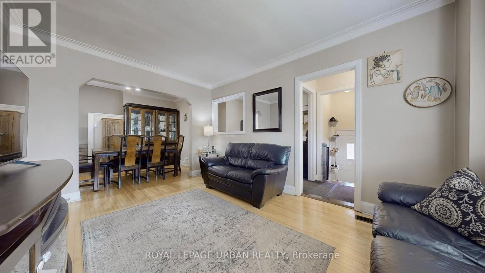 61 BINSWOOD AVENUE Image 8