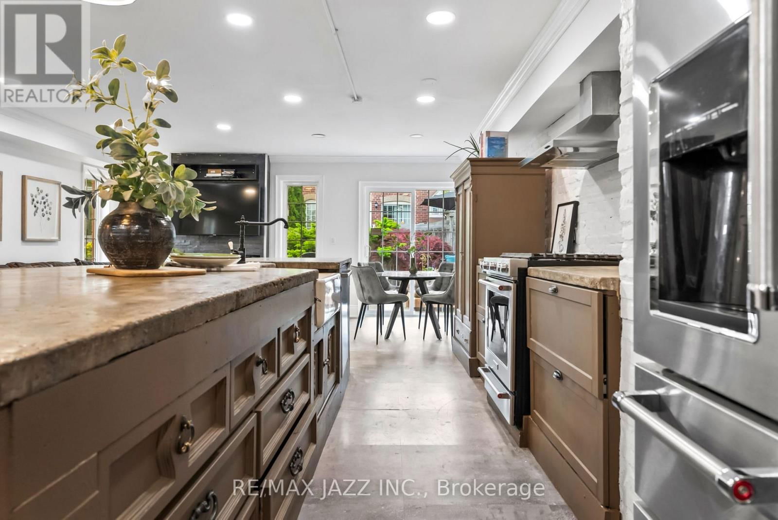 119 BETTINA PLACE Image 15