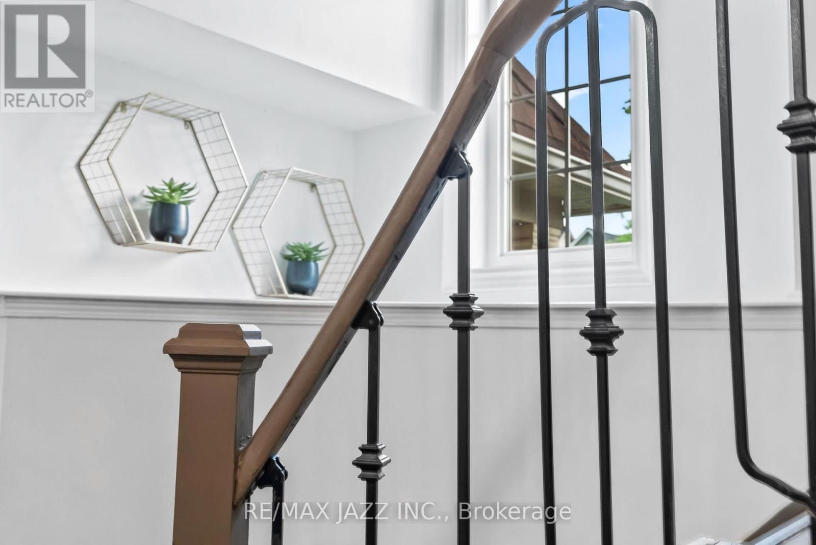 119 BETTINA PLACE Image 23