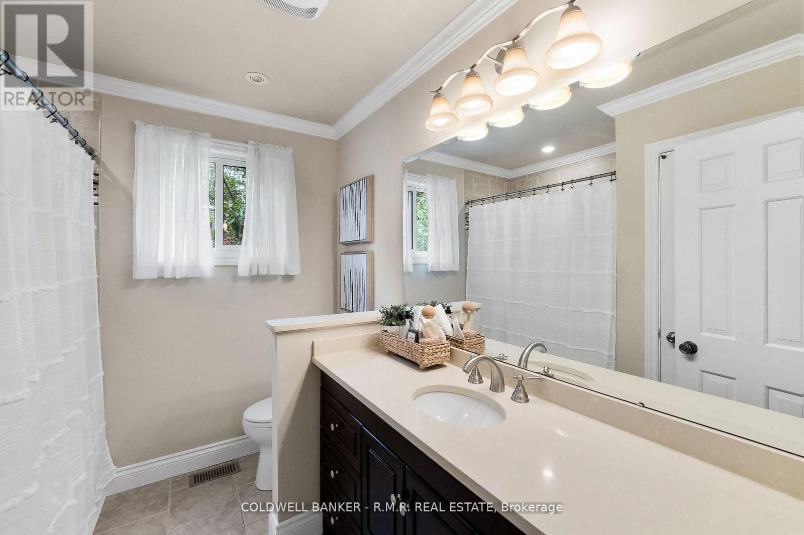 922 WYLDEWOOD DRIVE Image 25