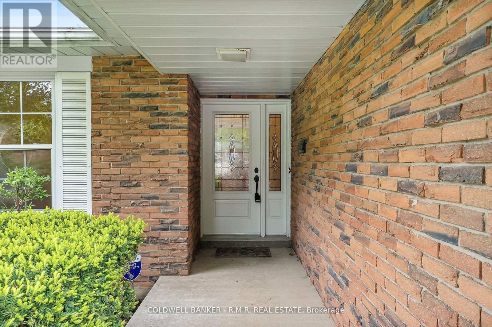 922 WYLDEWOOD DRIVE Image 3