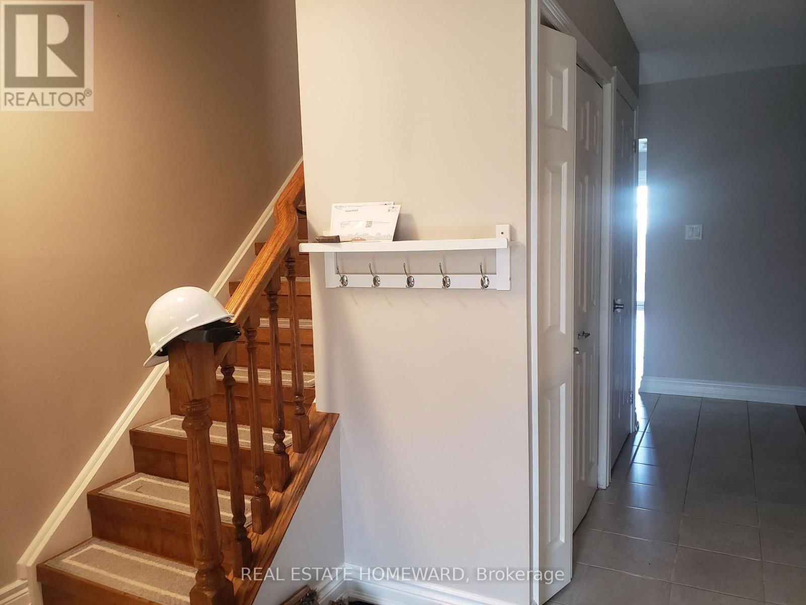 551 DORCHESTER DRIVE Image 11