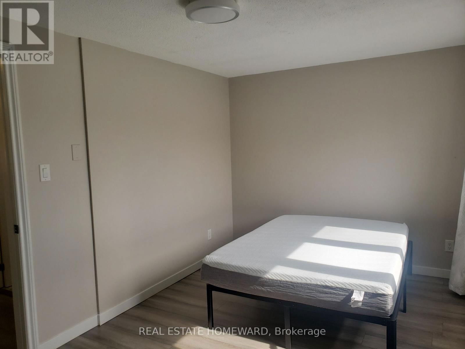 551 DORCHESTER DRIVE Image 7