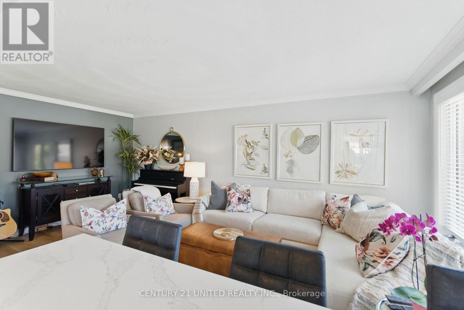 243 LUPIN DRIVE Image 14