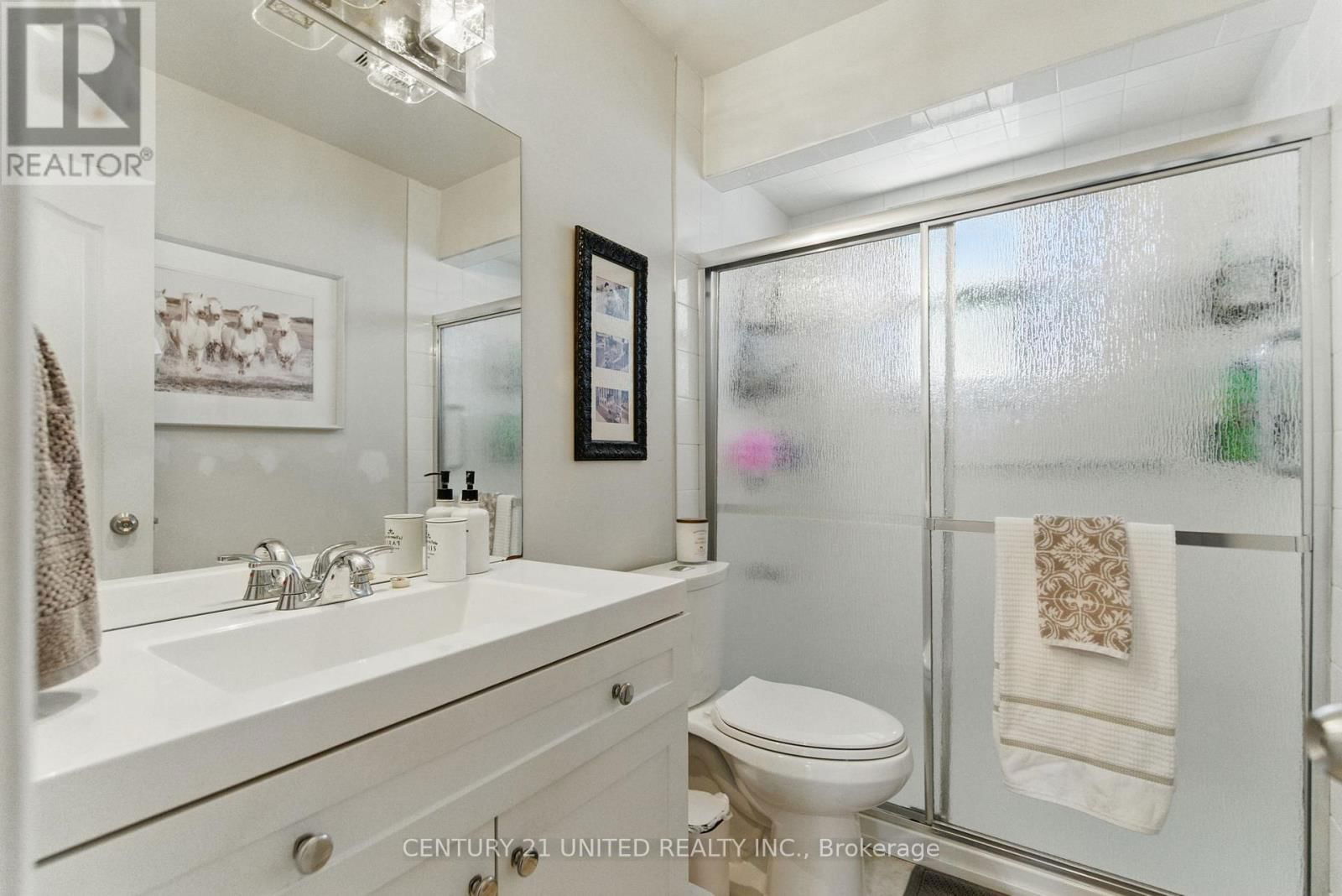 243 LUPIN DRIVE Image 18