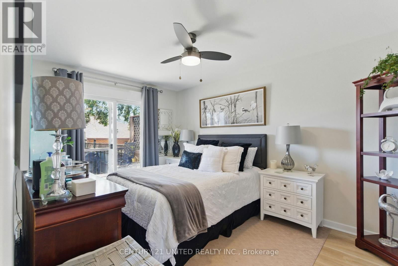 243 LUPIN DRIVE Image 19