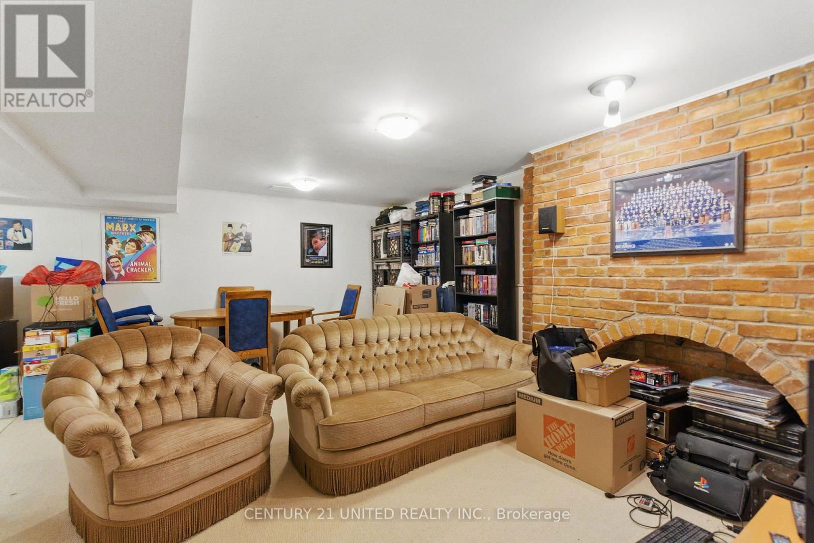 243 LUPIN DRIVE Image 22
