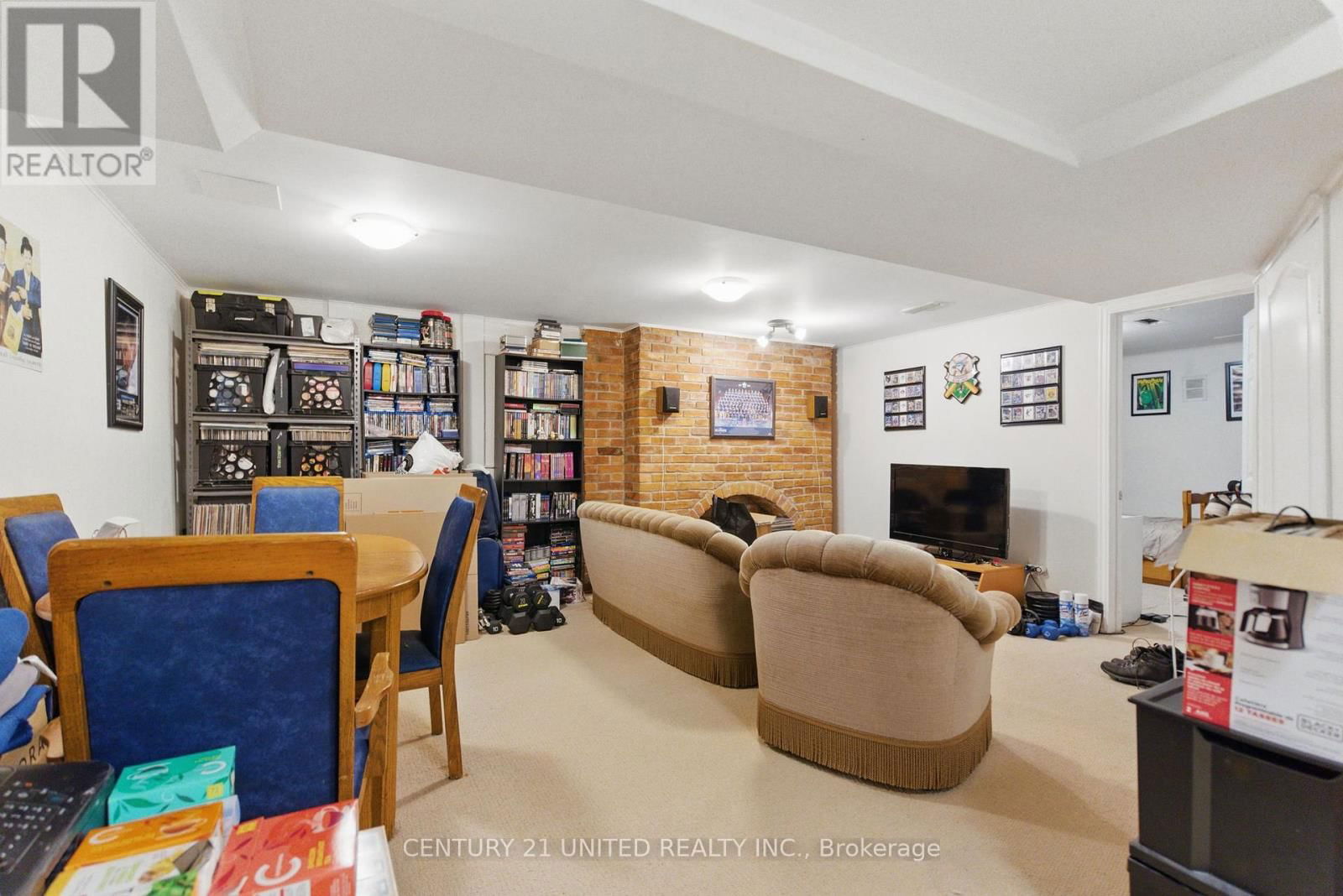 243 LUPIN DRIVE Image 25